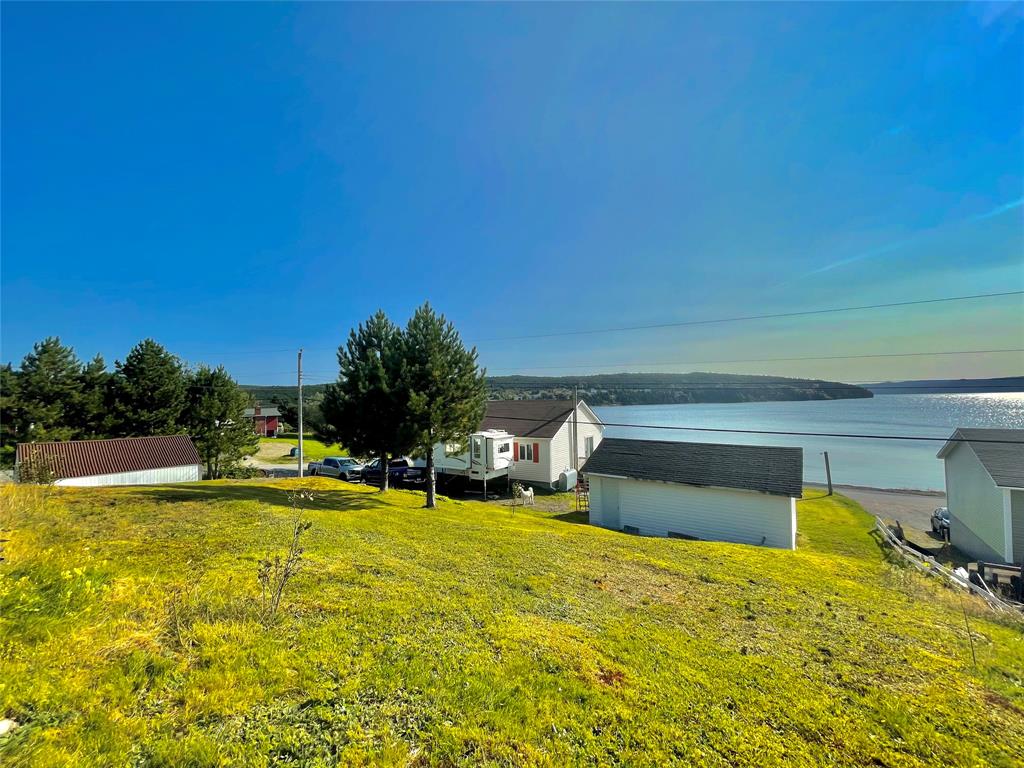 1 JAMES LANE, HILLVIEW, Newfoundland, Canada A0E2A0, ,2 BathroomsBathrooms,Residential,For Sale,JAMES LANE,6212