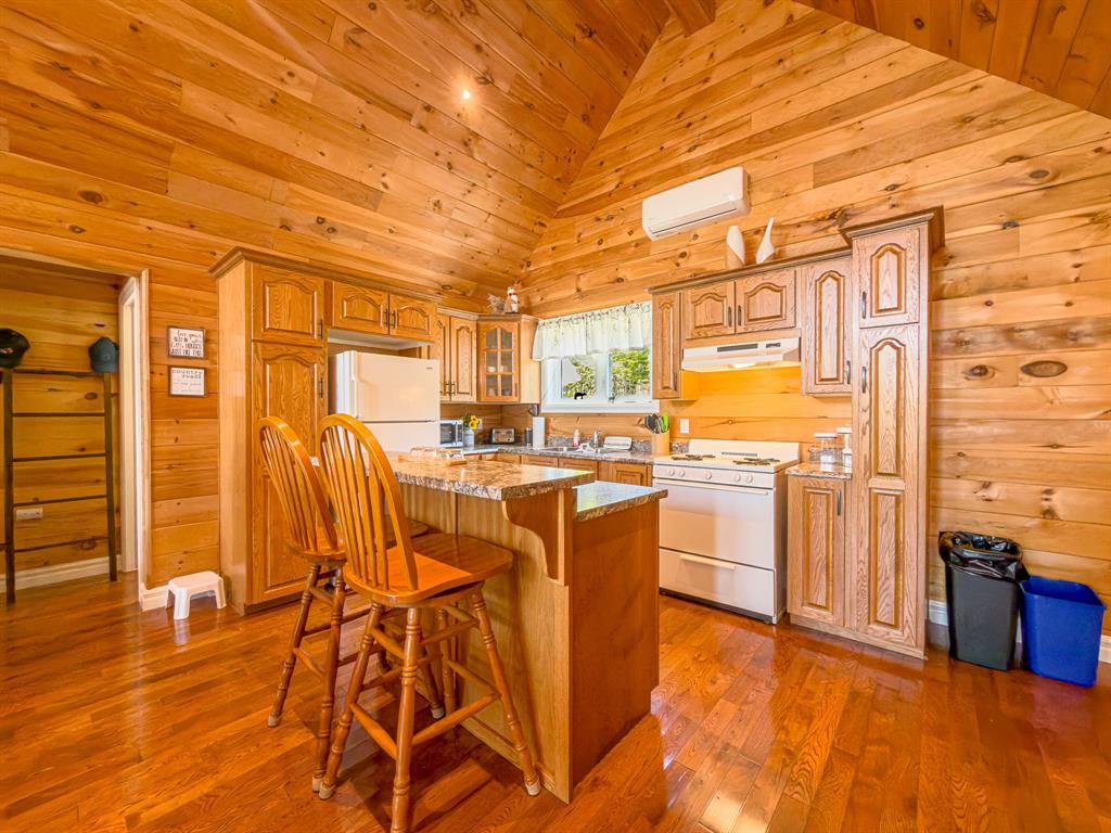 2ND DRIVEWAY OCEAN POND AVENUE, OCEAN POND, Newfoundland, Canada A0C2M0, ,1 BathroomBathrooms,Residential,For Sale,OCEAN POND AVENUE,6213