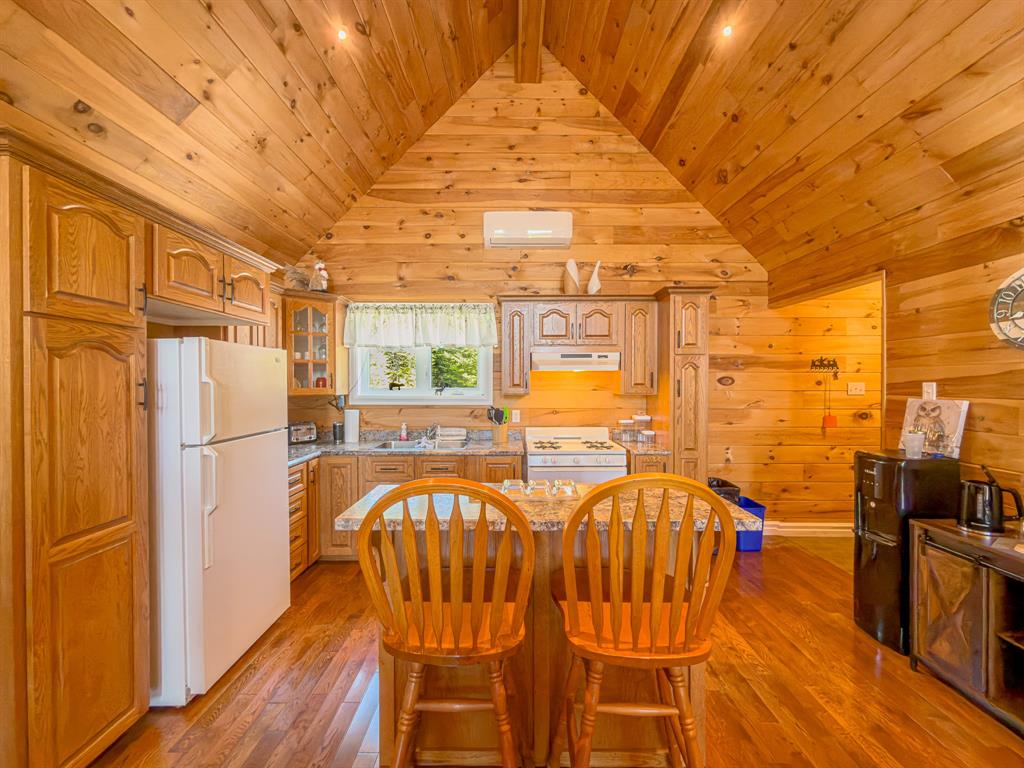 2ND DRIVEWAY OCEAN POND AVENUE, OCEAN POND, Newfoundland, Canada A0C2M0, ,1 BathroomBathrooms,Residential,For Sale,OCEAN POND AVENUE,6213