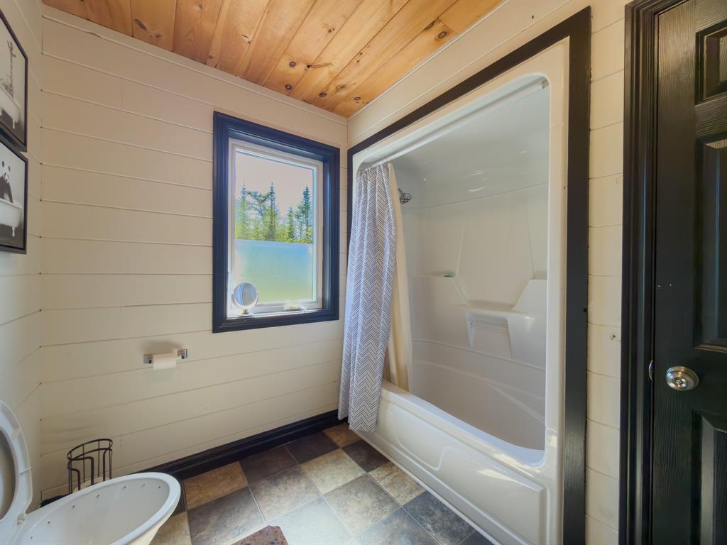 2ND DRIVEWAY OCEAN POND AVENUE, OCEAN POND, Newfoundland, Canada A0C2M0, ,1 BathroomBathrooms,Residential,For Sale,OCEAN POND AVENUE,6213