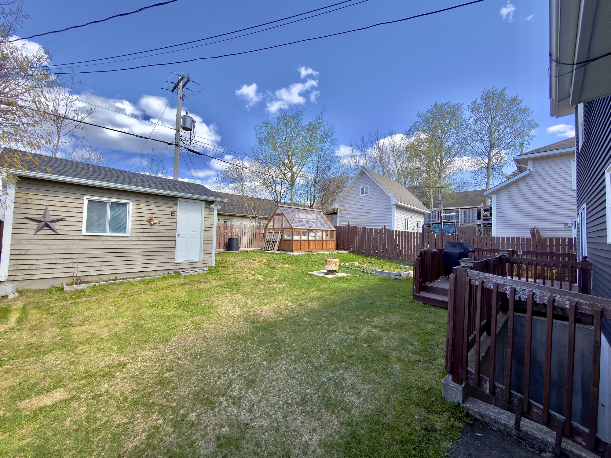 1 HIBERNIA DRIVE, CLARENVILLE, Newfoundland, Canada A5A 1H4, ,1 BathroomBathrooms,Residential,For Sale,HIBERNIA DRIVE,6215