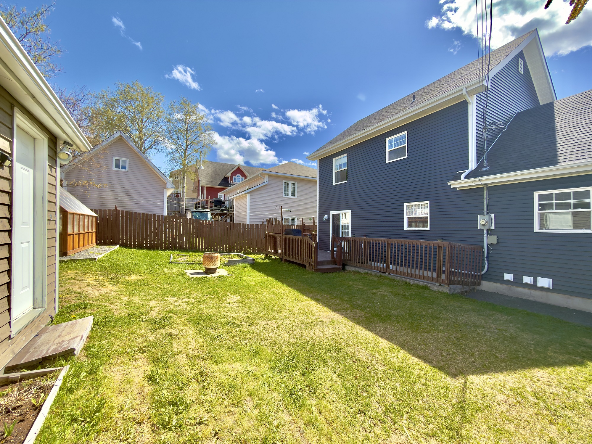 1 HIBERNIA DRIVE, CLARENVILLE, Newfoundland, Canada A5A 1H4, ,1 BathroomBathrooms,Residential,For Sale,HIBERNIA DRIVE,6215