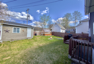 1 HIBERNIA DRIVE, CLARENVILLE, Newfoundland, Canada A5A 1H4, ,1 BathroomBathrooms,Residential,For Sale,HIBERNIA DRIVE,6215
