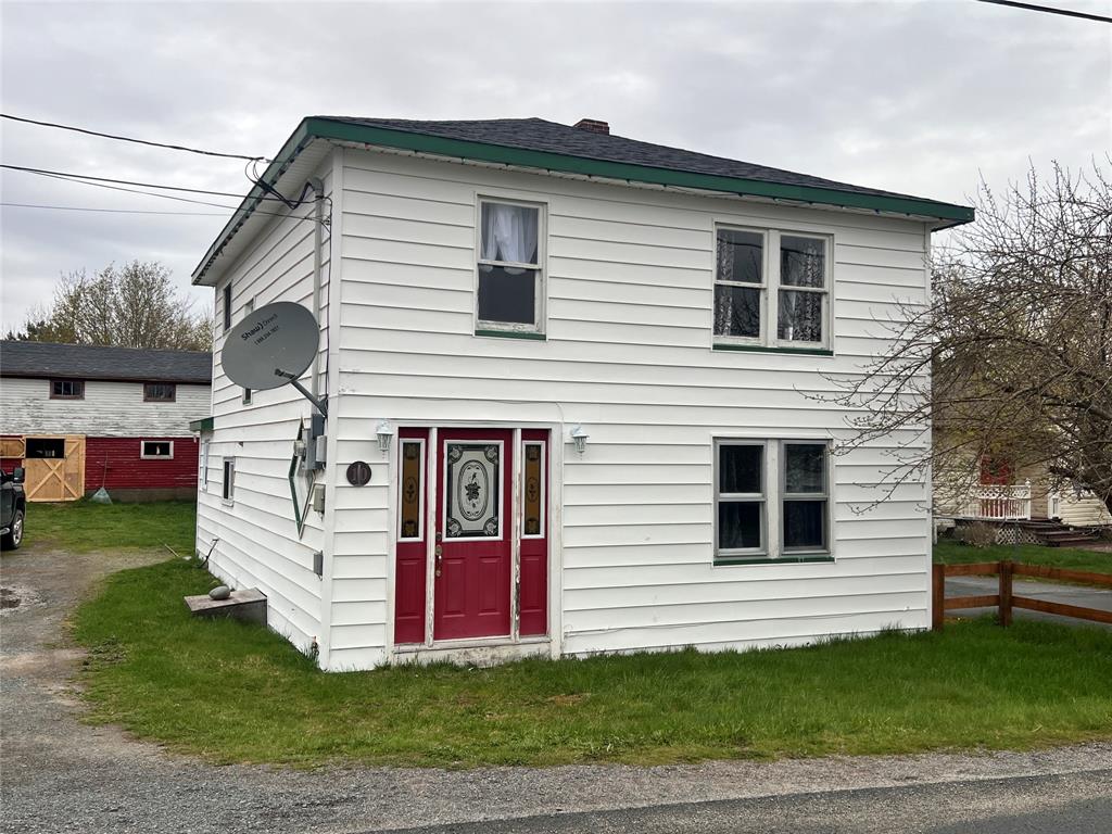 10-16 HILL AVENUE, CLARKES BEACH, Newfoundland, Canada A0A1W0, ,1 BathroomBathrooms,Residential,For Sale,HILL AVENUE,6217