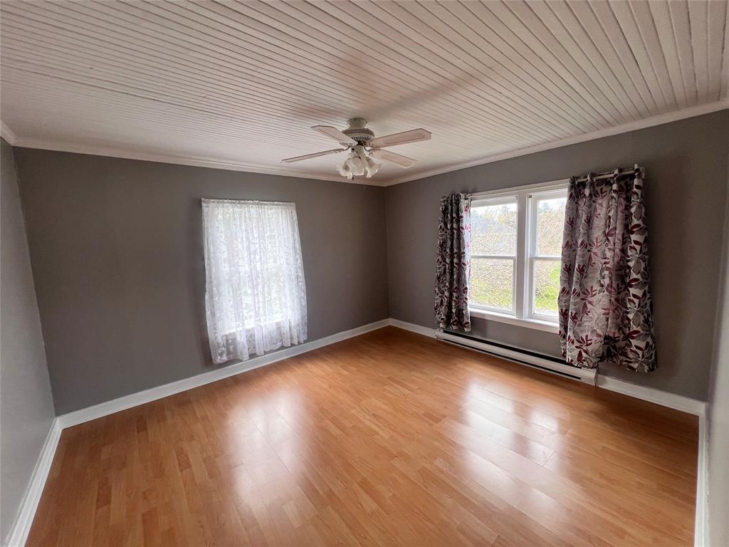 10-16 HILL AVENUE, CLARKES BEACH, Newfoundland, Canada A0A1W0, ,1 BathroomBathrooms,Residential,For Sale,HILL AVENUE,6217