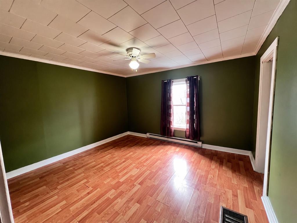 10-16 HILL AVENUE, CLARKES BEACH, Newfoundland, Canada A0A1W0, ,1 BathroomBathrooms,Residential,For Sale,HILL AVENUE,6217