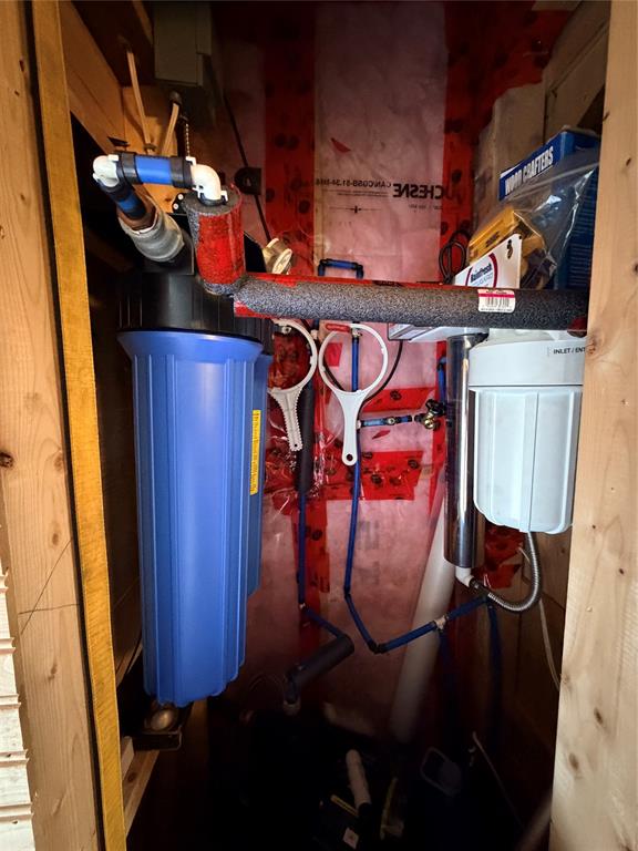 33 BEVER POND ROAD, ROACHES LINE, Newfoundland, Canada A0A 1W0, ,1 BathroomBathrooms,Residential,Reduced,BEVER POND ROAD,6220
