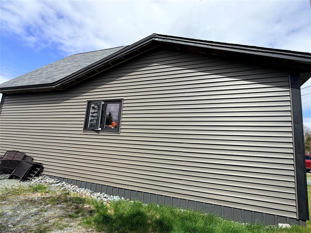 33 BEVER POND ROAD, ROACHES LINE, Newfoundland, Canada A0A 1W0, ,1 BathroomBathrooms,Residential,Reduced,BEVER POND ROAD,6220