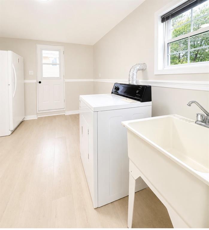 19 BAYVIEW ROAD, CLARENVILLE, Newfoundland, Canada A5A 1B3, ,1 BathroomBathrooms,Residential,For Sale,BAYVIEW ROAD,6221