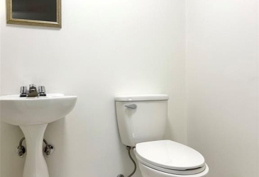 19 BAYVIEW ROAD, CLARENVILLE, Newfoundland, Canada A5A 1B3, ,1 BathroomBathrooms,Residential,For Sale,BAYVIEW ROAD,6221
