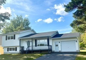 19 BAYVIEW ROAD, CLARENVILLE, Newfoundland, Canada A5A 1B3, ,1 BathroomBathrooms,Residential,For Sale,BAYVIEW ROAD,6221
