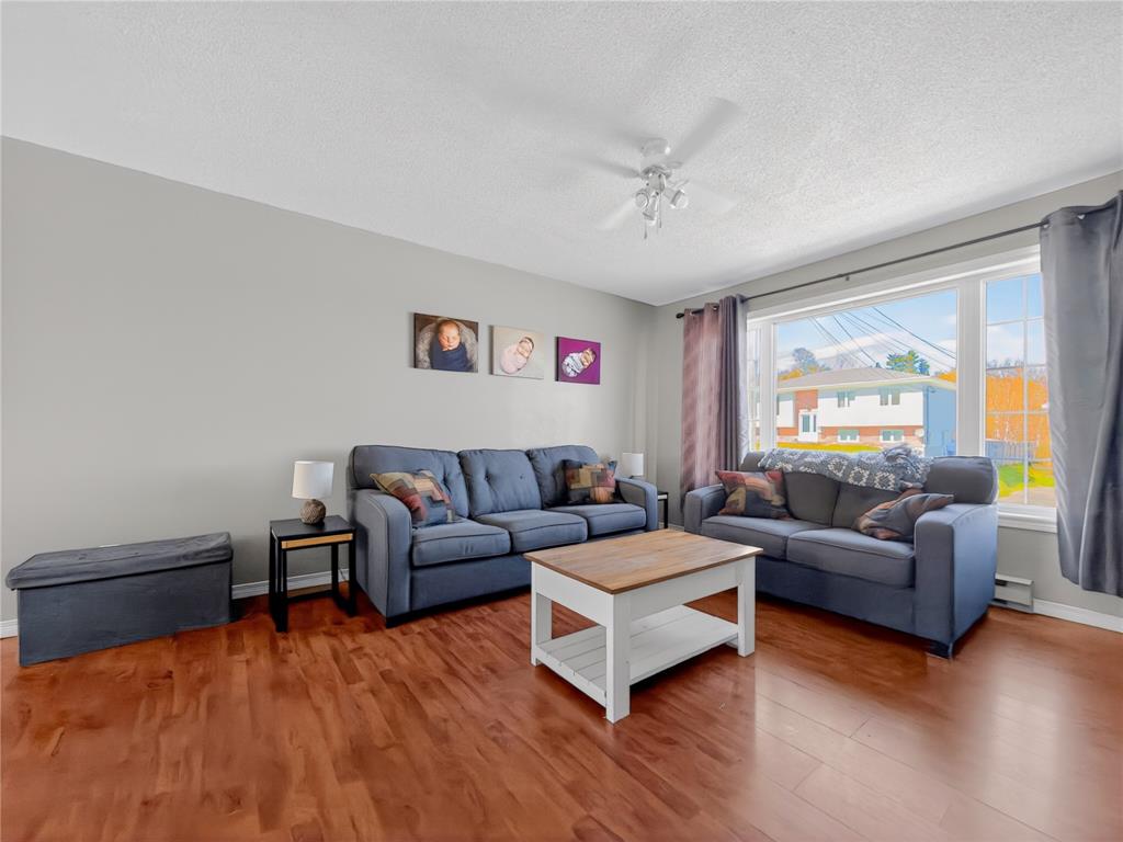 11 LORI ANN PLACE, CLARENVILLE, Newfoundland, Canada A5A 2A6, ,2 BathroomsBathrooms,Residential,Reduced,LORI ANN PLACE,6229