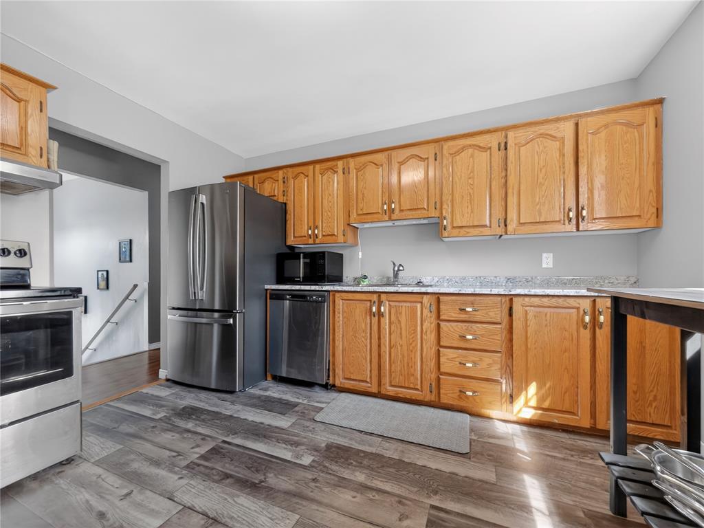 11 LORI ANN PLACE, CLARENVILLE, Newfoundland, Canada A5A 2A6, ,2 BathroomsBathrooms,Residential,Reduced,LORI ANN PLACE,6229