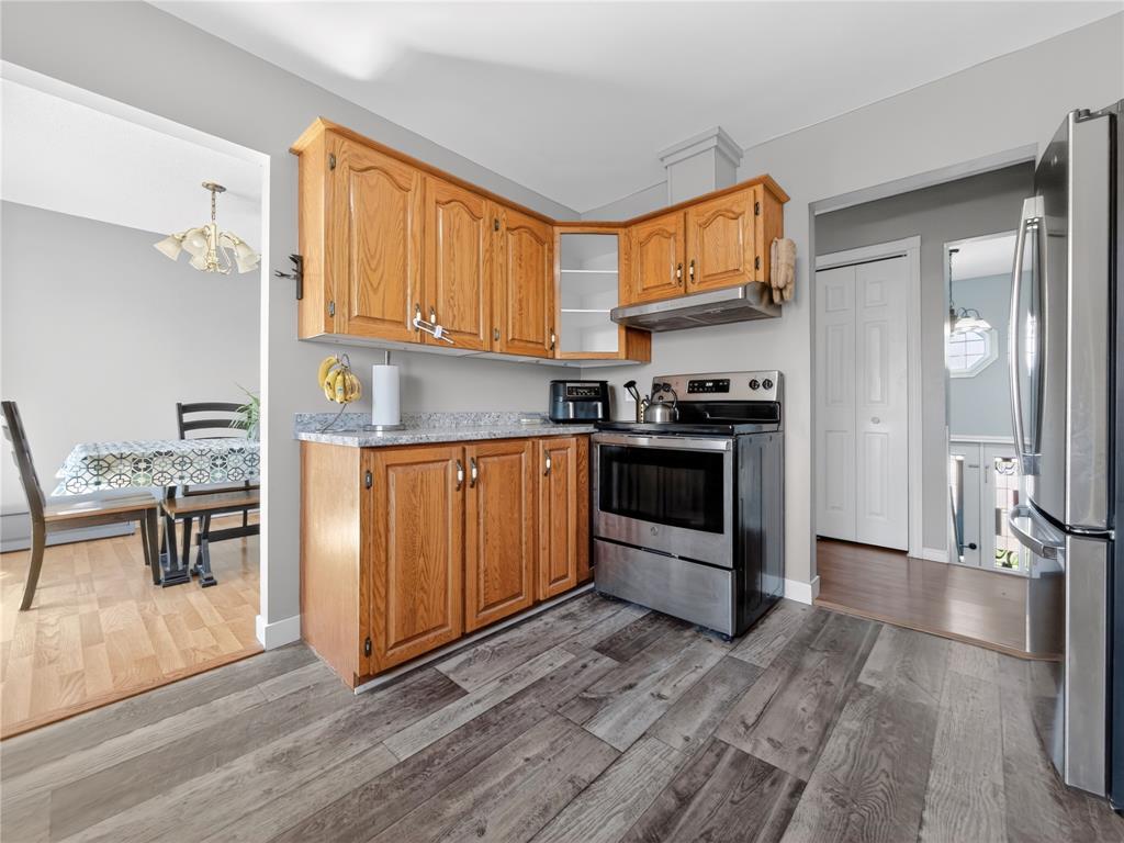 11 LORI ANN PLACE, CLARENVILLE, Newfoundland, Canada A5A 2A6, ,2 BathroomsBathrooms,Residential,Reduced,LORI ANN PLACE,6229