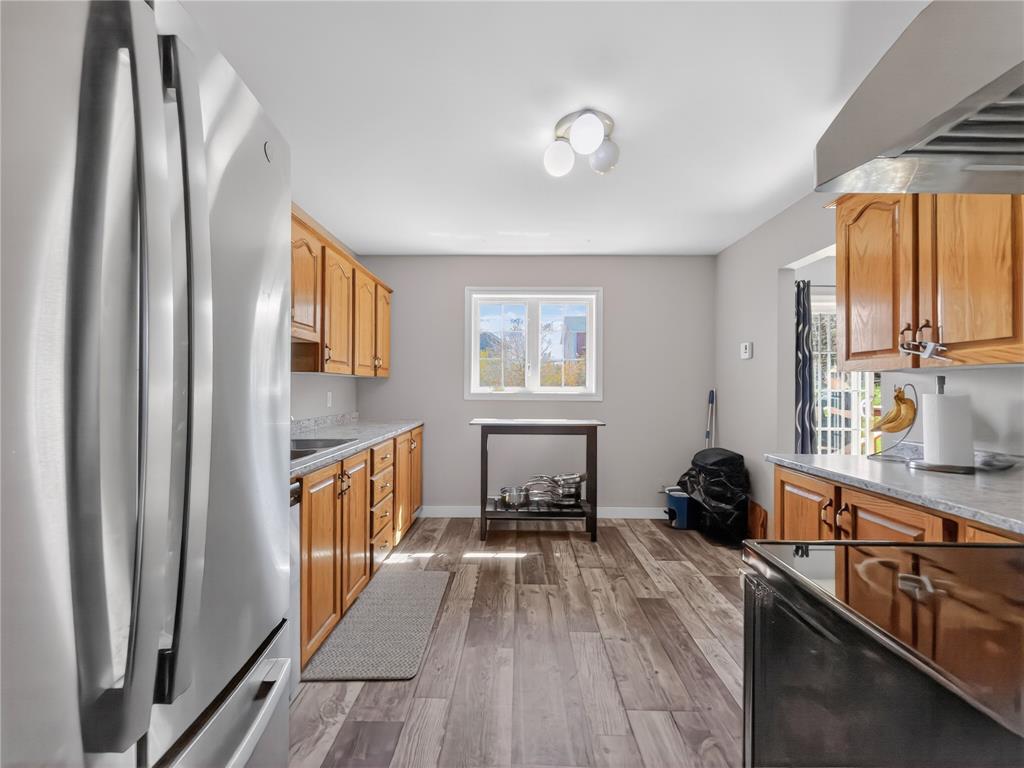 11 LORI ANN PLACE, CLARENVILLE, Newfoundland, Canada A5A 2A6, ,2 BathroomsBathrooms,Residential,Reduced,LORI ANN PLACE,6229