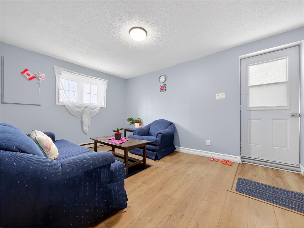 11 LORI ANN PLACE, CLARENVILLE, Newfoundland, Canada A5A 2A6, ,2 BathroomsBathrooms,Residential,Reduced,LORI ANN PLACE,6229