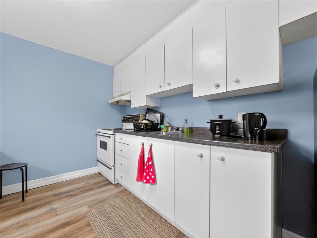 11 LORI ANN PLACE, CLARENVILLE, Newfoundland, Canada A5A 2A6, ,2 BathroomsBathrooms,Residential,Reduced,LORI ANN PLACE,6229