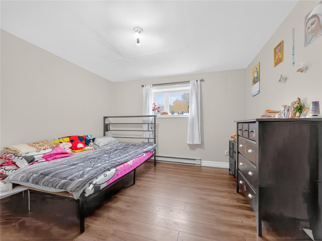 11 LORI ANN PLACE, CLARENVILLE, Newfoundland, Canada A5A 2A6, ,2 BathroomsBathrooms,Residential,Reduced,LORI ANN PLACE,6229