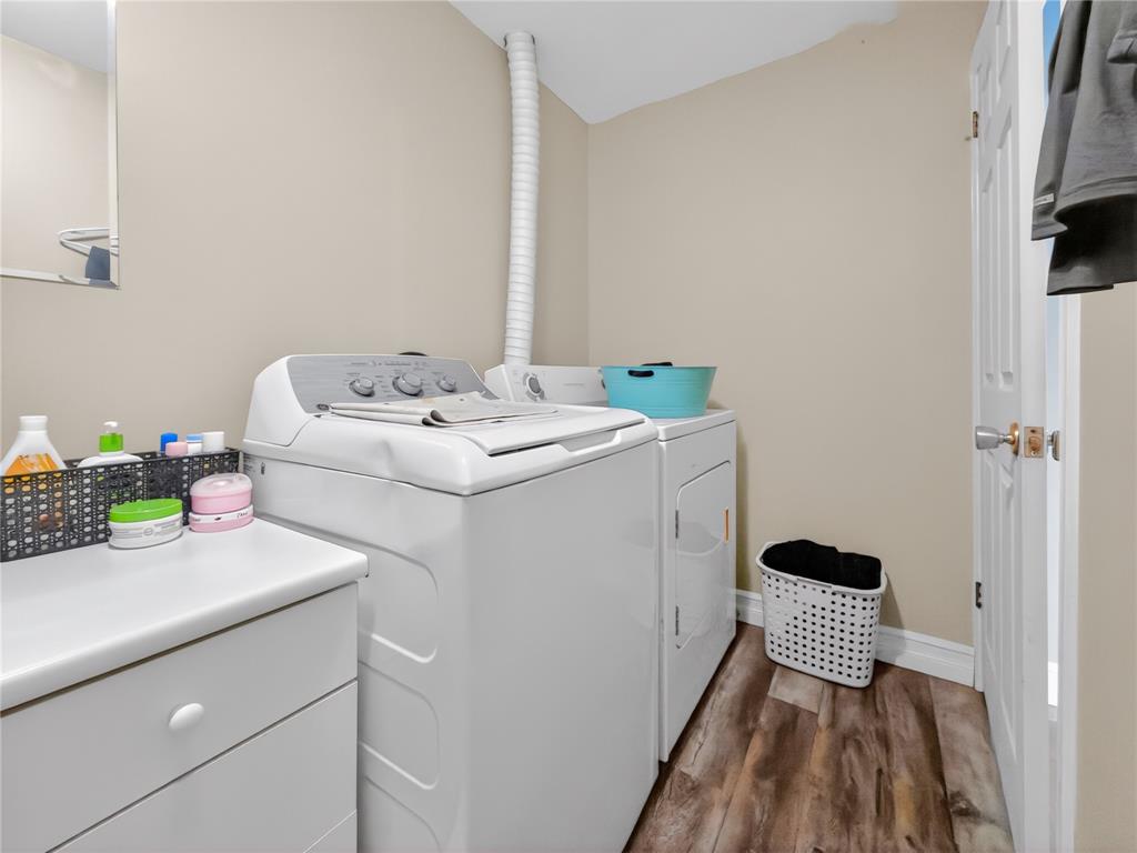 11 LORI ANN PLACE, CLARENVILLE, Newfoundland, Canada A5A 2A6, ,2 BathroomsBathrooms,Residential,Reduced,LORI ANN PLACE,6229