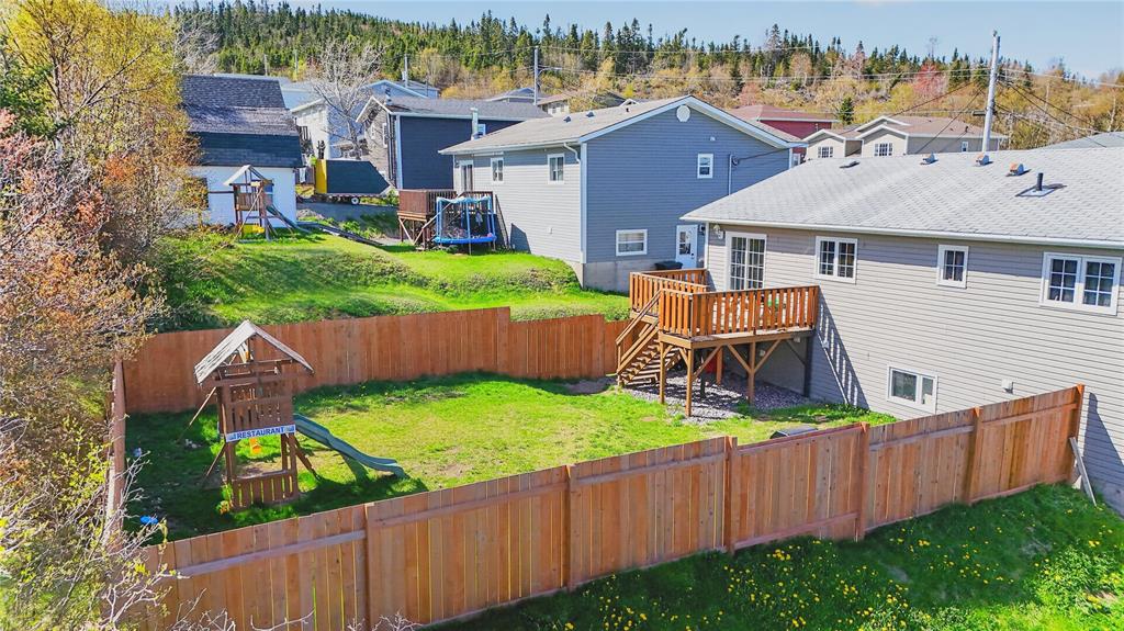 11 LORI ANN PLACE, CLARENVILLE, Newfoundland, Canada A5A 2A6, ,2 BathroomsBathrooms,Residential,Reduced,LORI ANN PLACE,6229