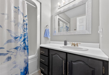 11 LORI ANN PLACE, CLARENVILLE, Newfoundland, Canada A5A 2A6, ,2 BathroomsBathrooms,Residential,Reduced,LORI ANN PLACE,6229