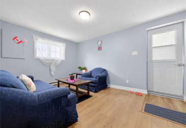 11 LORI ANN PLACE, CLARENVILLE, Newfoundland, Canada A5A 2A6, ,2 BathroomsBathrooms,Residential,Reduced,LORI ANN PLACE,6229