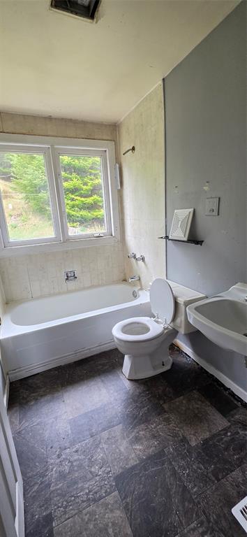 18 WILSON STREET, MARYSTOWN, Newfoundland, Canada A0E 2M0, ,1 BathroomBathrooms,Residential,For Sale,WILSON STREET,6235