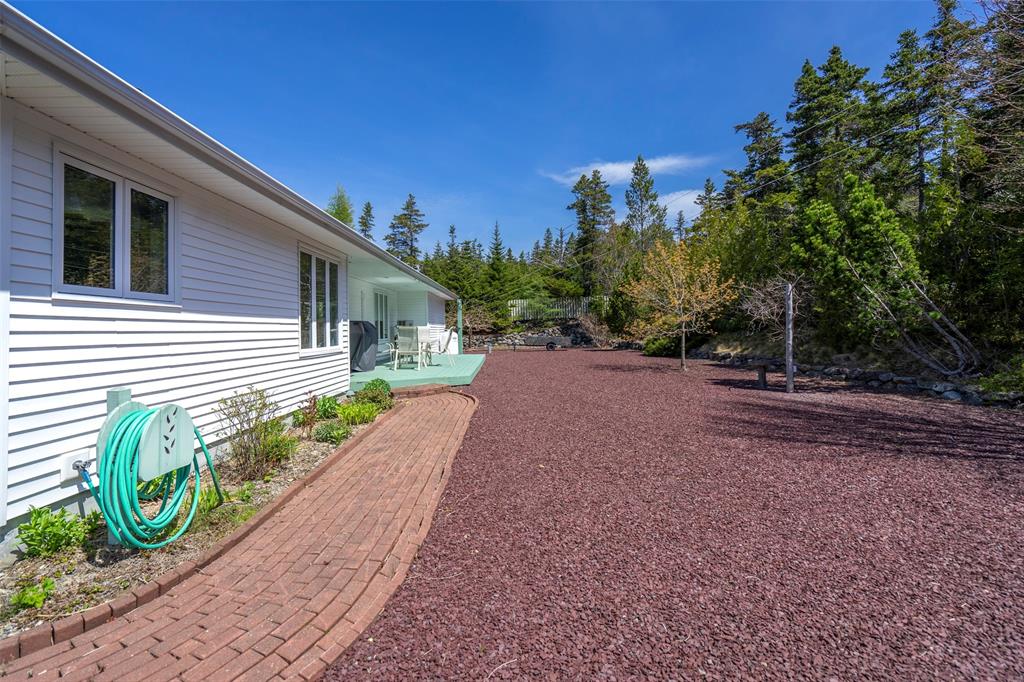20 CONCEPTION BAY HIGHWAY, NORTH RIVER, Newfoundland, Canada A0A 3C0, ,2 BathroomsBathrooms,Residential,For Sale,CONCEPTION BAY HIGHWAY,6243