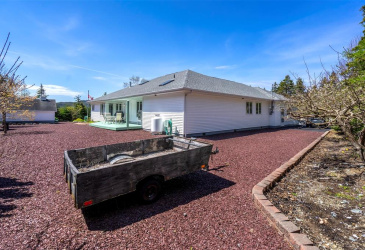 20 CONCEPTION BAY HIGHWAY, NORTH RIVER, Newfoundland, Canada A0A 3C0, ,2 BathroomsBathrooms,Residential,For Sale,CONCEPTION BAY HIGHWAY,6243