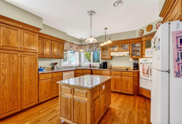 20 CONCEPTION BAY HIGHWAY, NORTH RIVER, Newfoundland, Canada A0A 3C0, ,2 BathroomsBathrooms,Residential,For Sale,CONCEPTION BAY HIGHWAY,6243