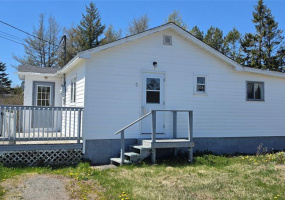 5 PARK LANE, ST. LAWRENCE, Newfoundland, Canada A0E 2V0, ,1 BathroomBathrooms,Residential,For Sale,PARK LANE,6247
