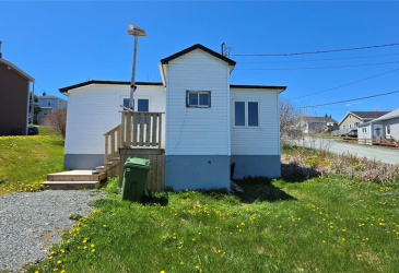 24 WATER STREET, ST LAWRENCE, Newfoundland, Canada A0E 2V0, ,1 BathroomBathrooms,Residential,For Sale,WATER STREET,6248