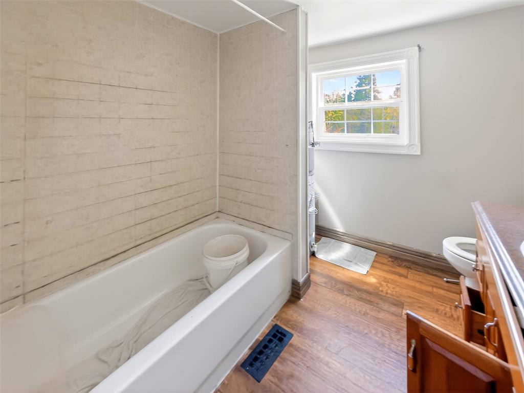 1 MAIN STREET, BUNYAN'S COVE, Newfoundland, Canada A0C 1Z0, ,1 BathroomBathrooms,Residential,For Sale,MAIN STREET,6249