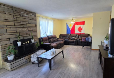 9 FAIRVIEW CRESCENT, ST. LAWRENCE, Newfoundland, Canada A0E 2V0, ,2 BathroomsBathrooms,Residential,For Sale,FAIRVIEW CRESCENT,6254 9 FAIRVIEW CRESCENT, ST. LAWRENCE, Newfoundland, Canada A0E 2V0, ,2 BathroomsBathrooms,Residential,For Sale,FAIRVIEW CRESCENT,6254