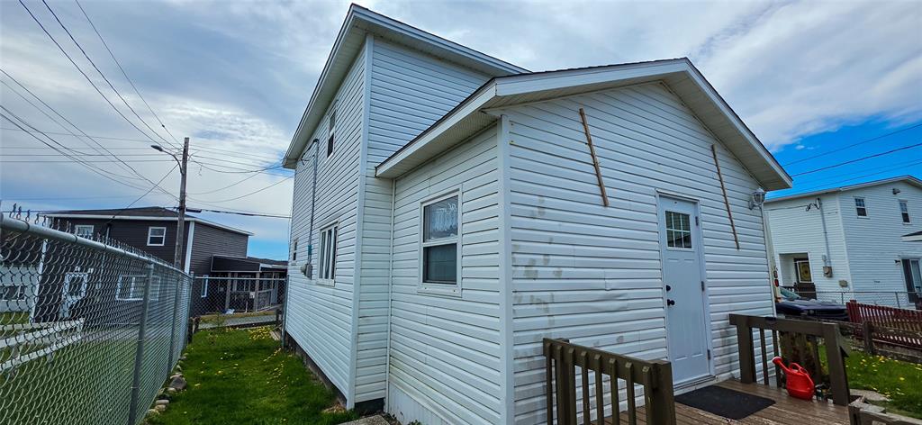 16 TIMS LANE, GRAND BANK, Newfoundland, Canada A0E 1W0, ,1 BathroomBathrooms,Residential,For Sale,TIMS LANE,6257