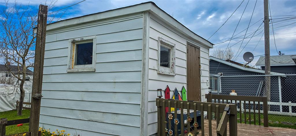 16 TIMS LANE, GRAND BANK, Newfoundland, Canada A0E 1W0, ,1 BathroomBathrooms,Residential,For Sale,TIMS LANE,6257