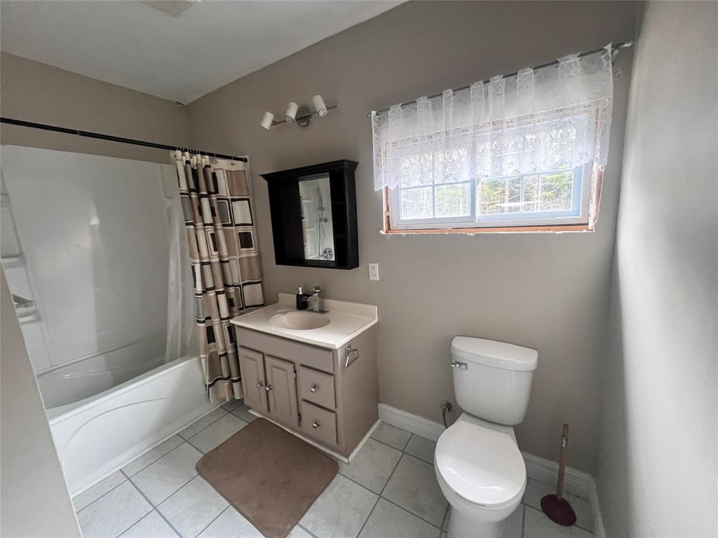 295-307 CEMETERY ROAD, BRIGUS, Newfoundland, Canada A0A 1K0, ,1 BathroomBathrooms,Residential,For Sale,CEMETERY ROAD,6262