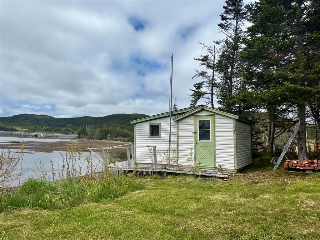 35 MAIN ROAD, NORTH HARBOUR, Newfoundland, Canada A0E 2N0, ,1 BathroomBathrooms,Residential,For Sale,MAIN ROAD,6267