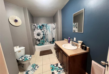 2D EARLES ROAD, BAY ROBERTS, Newfoundland, Canada A0A3V0, ,3 BathroomsBathrooms,Residential,For Sale,EARLES ROAD,6274