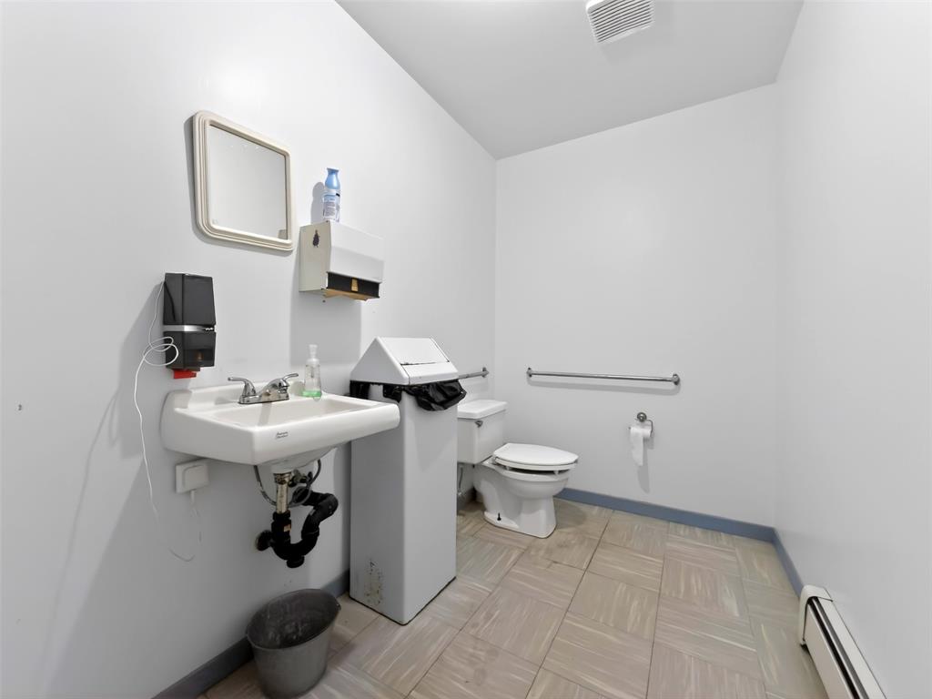 1 ROUTE 204, NORTH WEST BROOK, Newfoundland, Canada A0E2P0, ,0,Commercial,For Sale,ROUTE 204,6277