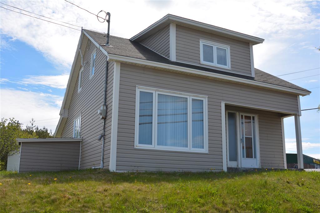 147 CONCEPTION BAY HIGHWAY, BAY ROBERTS, Newfoundland, Canada A0A 1G0, ,2 BathroomsBathrooms,Mixed,For Sale,CONCEPTION BAY HIGHWAY,6306