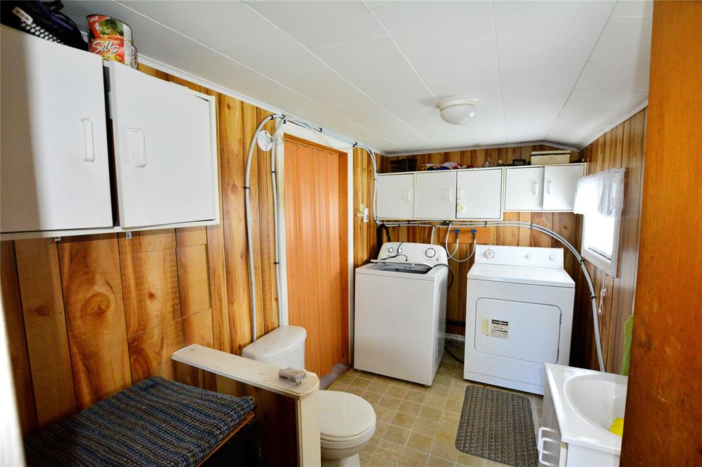 147 CONCEPTION BAY HIGHWAY, BAY ROBERTS, Newfoundland, Canada A0A 1G0, ,2 BathroomsBathrooms,Mixed,For Sale,CONCEPTION BAY HIGHWAY,6306