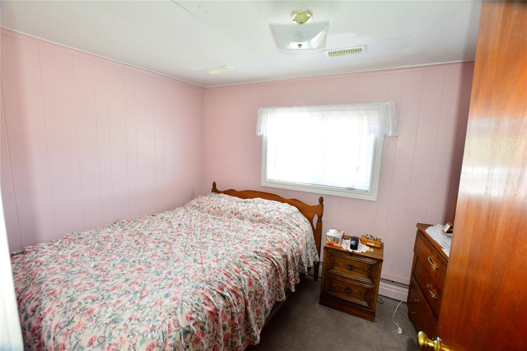 147 CONCEPTION BAY HIGHWAY, BAY ROBERTS, Newfoundland, Canada A0A 1G0, ,2 BathroomsBathrooms,Mixed,For Sale,CONCEPTION BAY HIGHWAY,6306