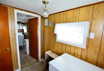 147 CONCEPTION BAY HIGHWAY, BAY ROBERTS, Newfoundland, Canada A0A 1G0, ,2 BathroomsBathrooms,Mixed,For Sale,CONCEPTION BAY HIGHWAY,6306