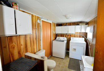 147 CONCEPTION BAY HIGHWAY, BAY ROBERTS, Newfoundland, Canada A0A 1G0, ,2 BathroomsBathrooms,Mixed,For Sale,CONCEPTION BAY HIGHWAY,6306