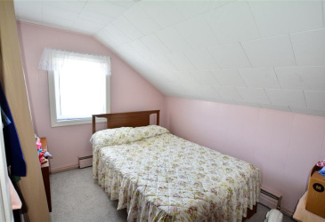 147 CONCEPTION BAY HIGHWAY, BAY ROBERTS, Newfoundland, Canada A0A 1G0, ,2 BathroomsBathrooms,Mixed,For Sale,CONCEPTION BAY HIGHWAY,6306