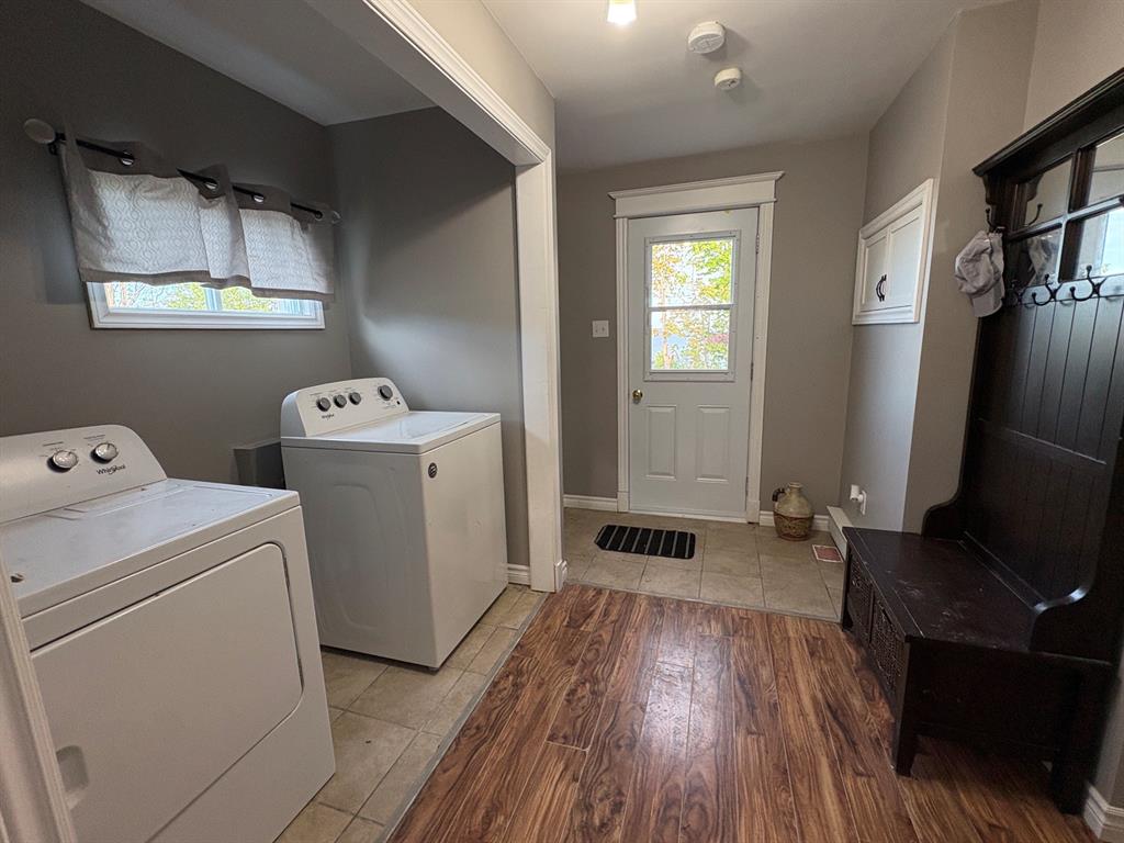 10-12 PINCH ROAD, UPPER ISLAND COVE, Newfoundland, Canada A0A 4E0, ,2 BathroomsBathrooms,Residential,Sale Pending,PINCH ROAD,6309