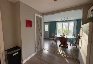 10-12 PINCH ROAD, UPPER ISLAND COVE, Newfoundland, Canada A0A 4E0, ,2 BathroomsBathrooms,Residential,Sale Pending,PINCH ROAD,6309