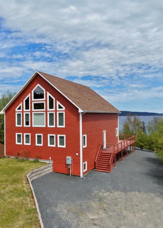 8 BEACH PATH, DEEP BIGHT, Newfoundland, Canada A0E 2A0, ,4 BathroomsBathrooms,Residential,For Sale,BEACH PATH,6310