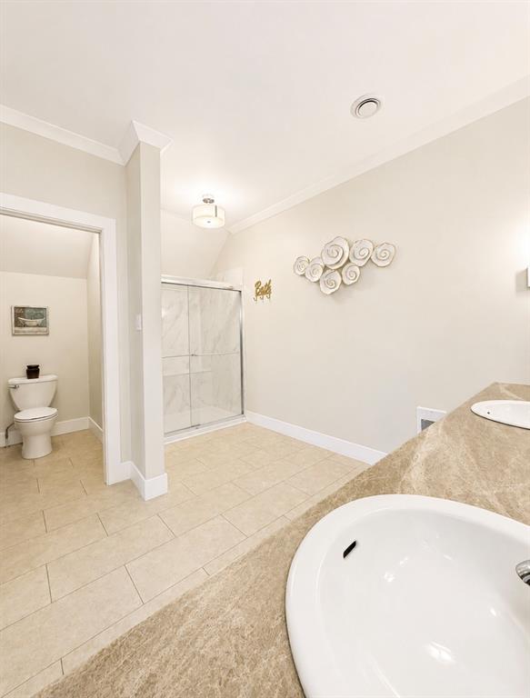 8 BEACH PATH, DEEP BIGHT, Newfoundland, Canada A0E 2A0, ,4 BathroomsBathrooms,Residential,For Sale,BEACH PATH,6310